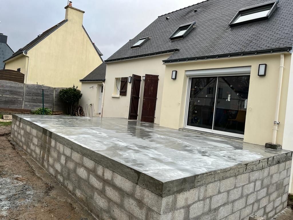 Dalle béton et maçonnerie de terrasse
